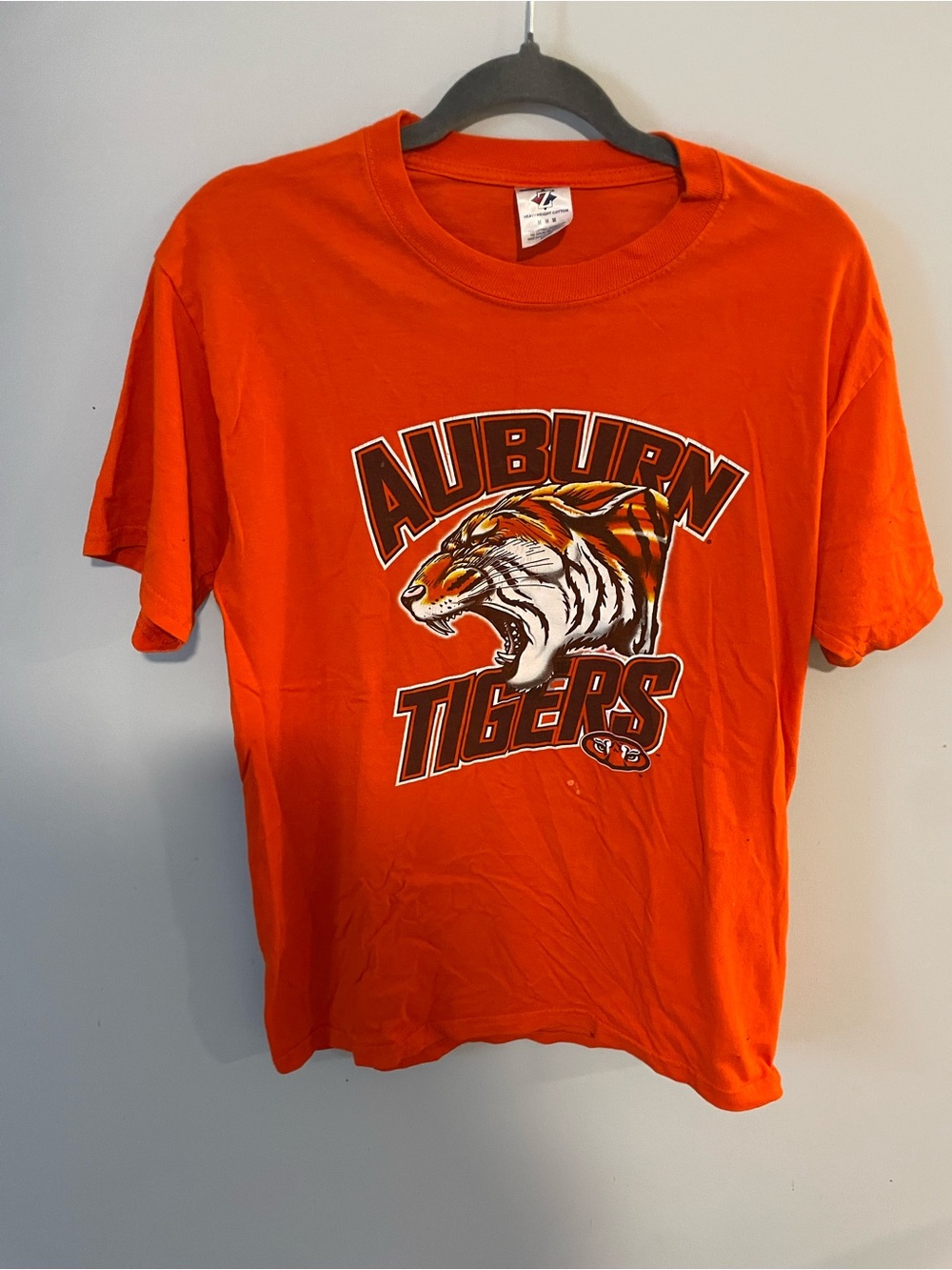Auburni Tigers Orange Graphic Tee size M - Picture 1 of 3